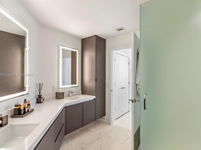 Продажа квартиры #3707 - фото 6640601