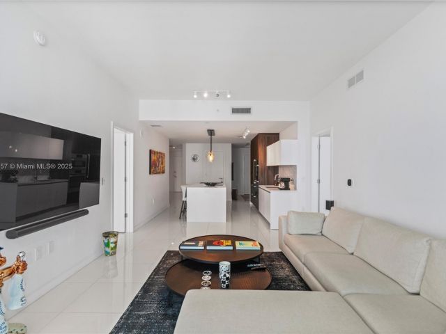 Продажа квартиры #3707 - фото 6640610