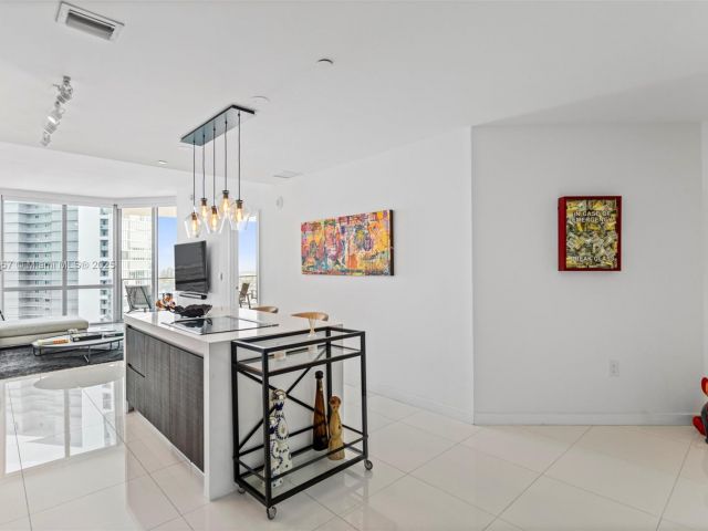 Продажа квартиры #3707 - фото 6640613