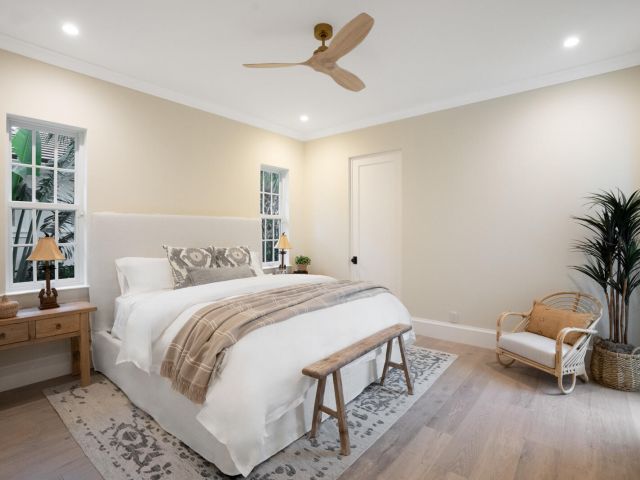 Продажа дома по адресу 1114 Vista Del Mar Drive N - фото 6637514