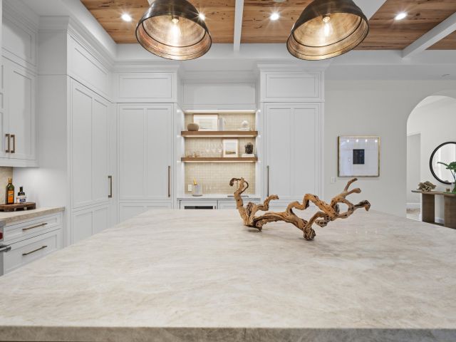 Продажа дома по адресу 1114 Vista Del Mar Drive N - фото 6637518