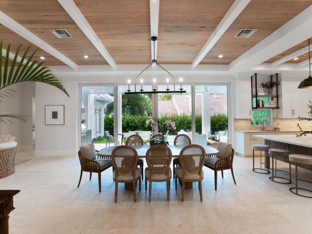 Продажа дома по адресу 1114 Vista Del Mar Drive N - фото 6637522