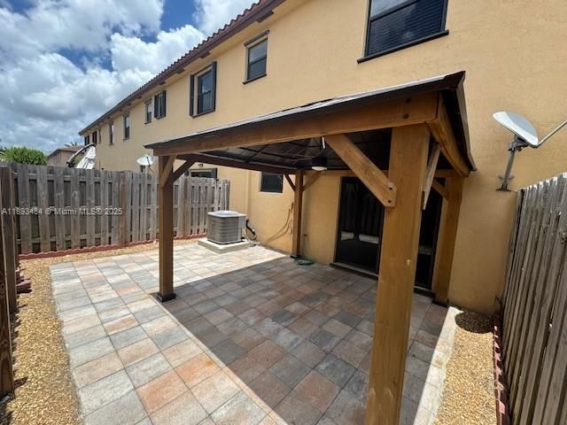 Дом в аренду по адресу 158 SE 34th Ter - фото 7517706