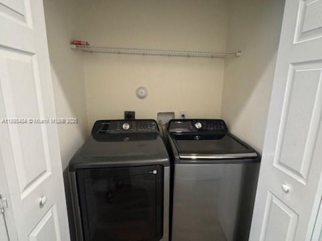 Дом в аренду по адресу 158 SE 34th Ter - фото 7517708