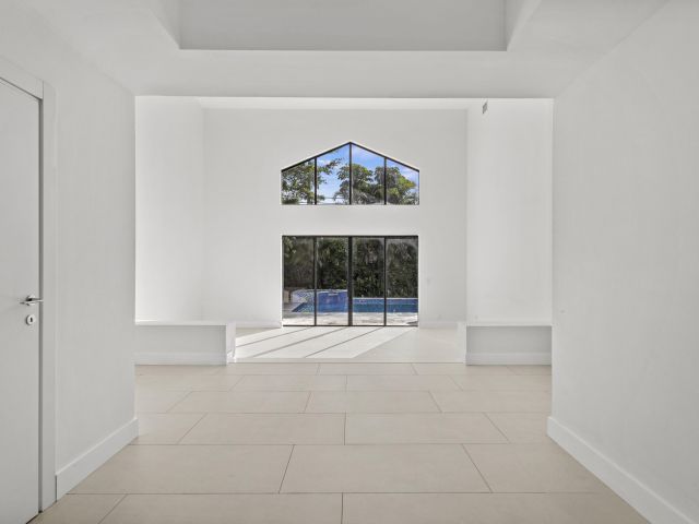 Дом в аренду по адресу 4798 NW 25th Way - фото 6643652