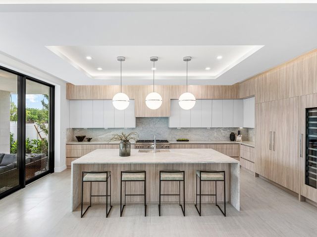 Продажа дома по адресу 718 Lake Avenue N - фото 6682470