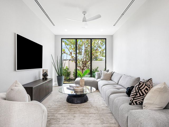 Продажа дома по адресу 718 Lake Avenue N - фото 6682476