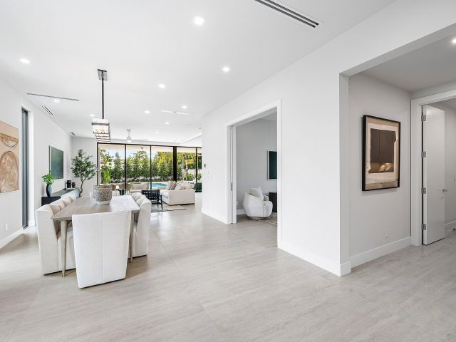 Продажа дома по адресу 718 Lake Avenue N - фото 6682480