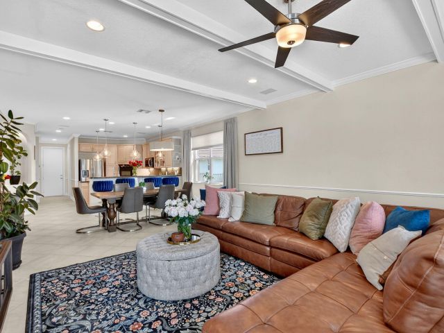 Продажа дома по адресу 21383 Falls Ridge Way - фото 6702458