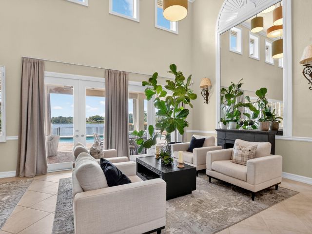 Продажа дома по адресу 21383 Falls Ridge Way - фото 6702464