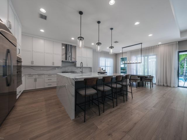 Дом в аренду по адресу 8652 Dream Falls Street - фото 6647171