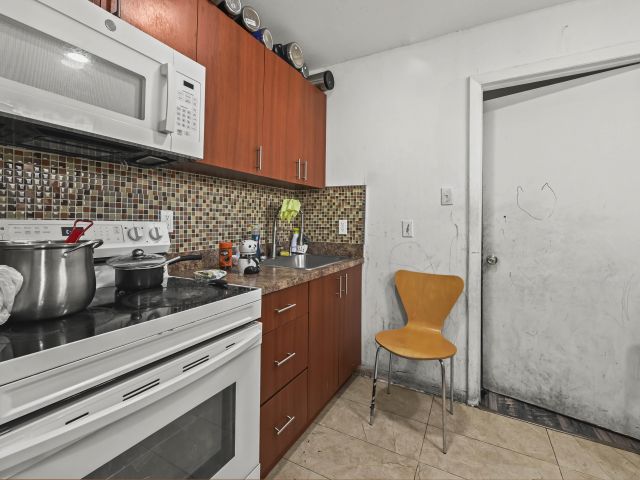 Продажа дома по адресу 610 32nd Street - фото 6637138