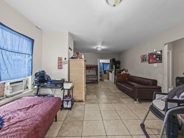 Продажа дома по адресу 610 32nd Street - фото 6637142