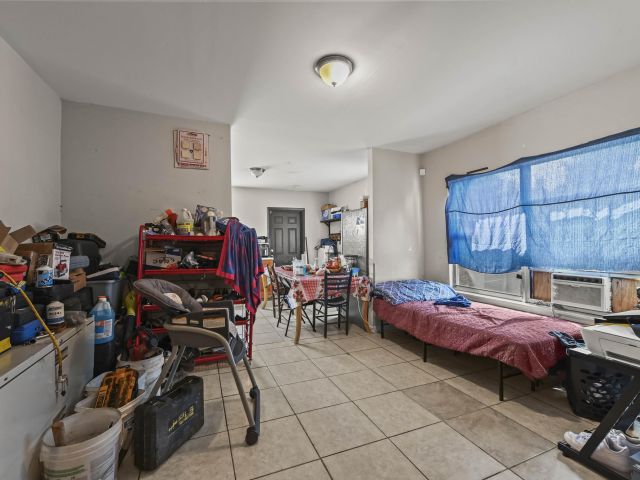 Продажа дома по адресу 610 32nd Street - фото 6637144