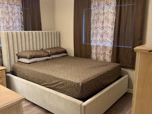 Продажа дома по адресу 1481 SW 7th Terrace - фото 6642928