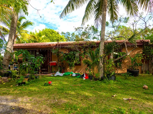 Продажа дома по адресу 1501 NE 3rd Avenue - фото 9333247