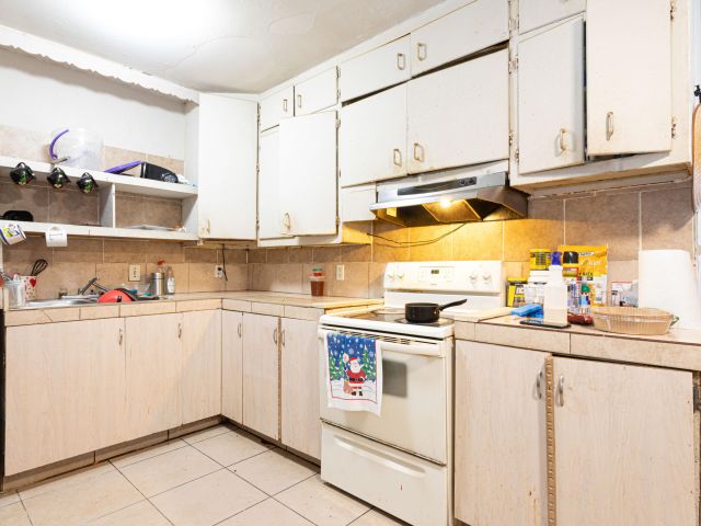 Продажа дома по адресу 1501 NE 3rd Avenue - фото 6639167