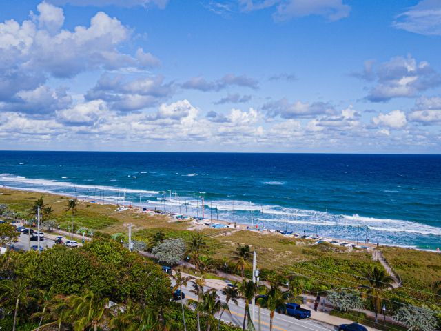 Продажа дома по адресу 1501 NE 3rd Avenue - фото 6639171