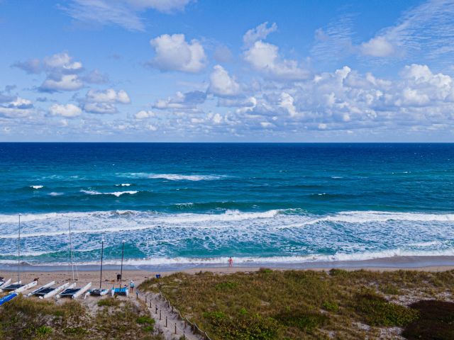 Продажа дома по адресу 1501 NE 3rd Avenue - фото 6639176