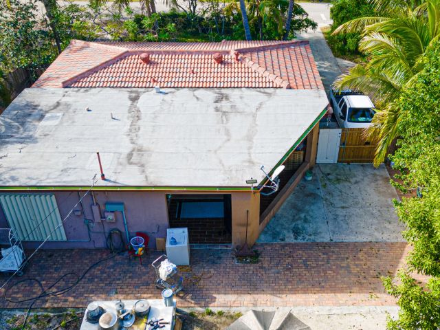 Продажа дома по адресу 1501 NE 3rd Avenue - фото 6639178