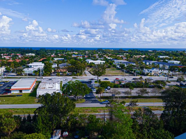 Продажа дома по адресу 1501 NE 3rd Avenue - фото 6639185