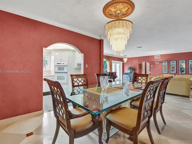 Дом в аренду по адресу 1200 Hollywood Boulevard - фото 6644886