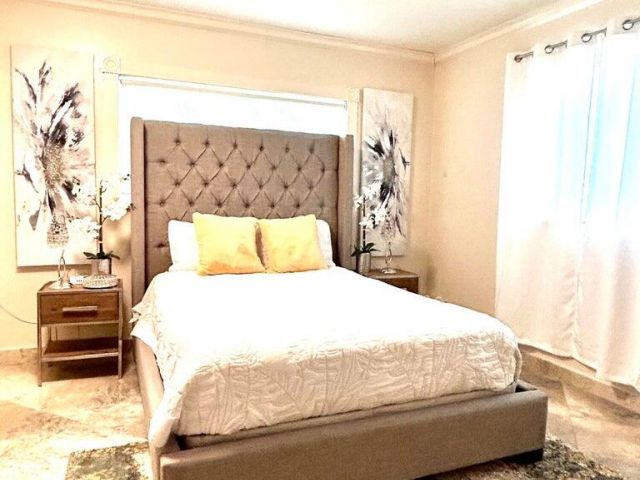 Дом в аренду по адресу 1200 Hollywood Boulevard - фото 6644888