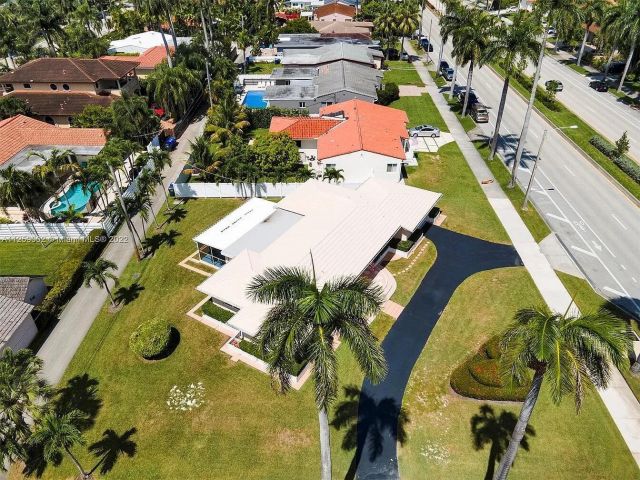 Дом в аренду по адресу 1200 Hollywood Boulevard - фото 6644890