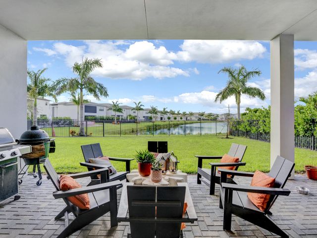 Продажа дома по адресу 8125 Crystal Downs Avenue - фото 6643524