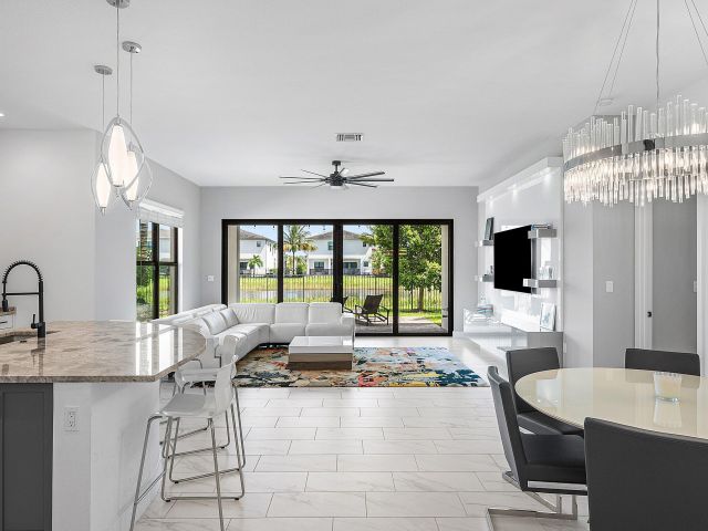 Продажа дома по адресу 17390 Pagoda Palms Drive - фото 6643641