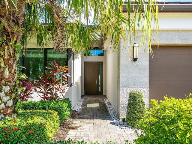 Продажа дома по адресу 17390 Pagoda Palms Drive - фото 6643643