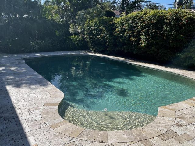 Дом в аренду по адресу 2500 NE 9th Street - фото 6653198