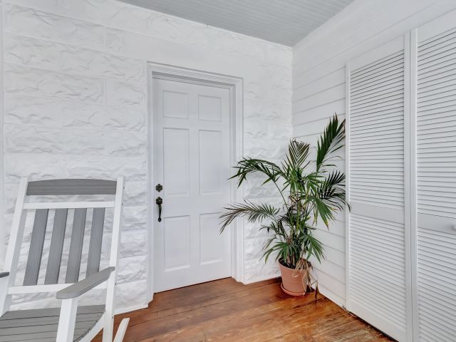 Дом в аренду по адресу 320 SE 4th Avenue - фото 6657009