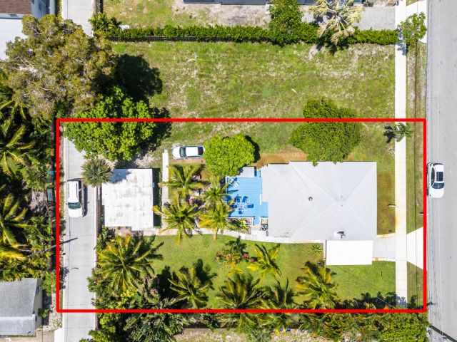 Дом в аренду по адресу 320 SE 4th Avenue - фото 6657020