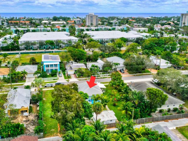 Дом в аренду по адресу 320 SE 4th Avenue - фото 6657021