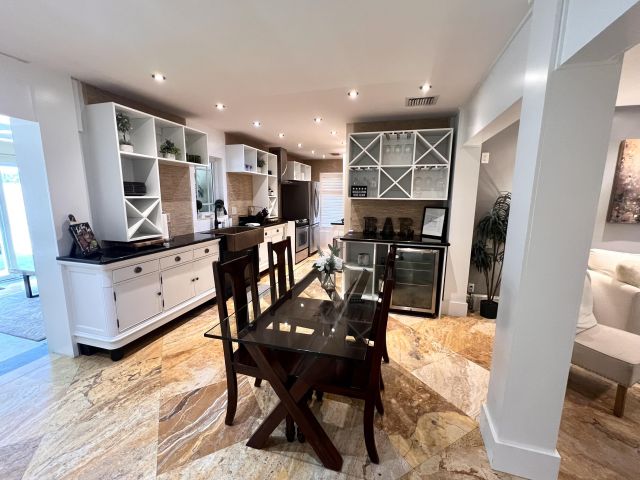 Продажа дома по адресу 902 S Swinton Avenue - фото 6657024