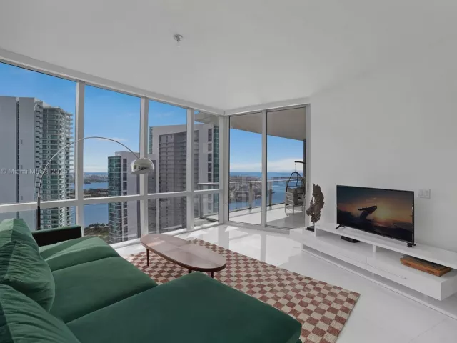 Продажа квартиры #4403 - фото 6646876