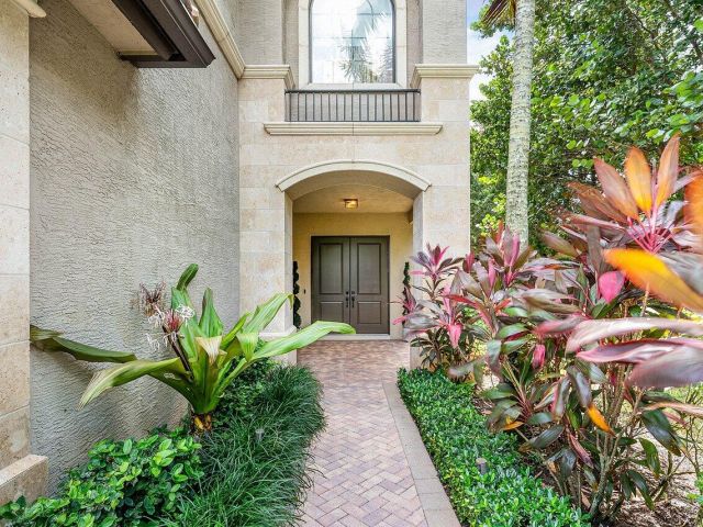 Продажа дома по адресу 16491 Gateway Bridge Drive - фото 6640855