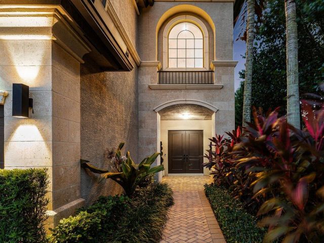 Продажа дома по адресу 16491 Gateway Bridge Drive - фото 6640856