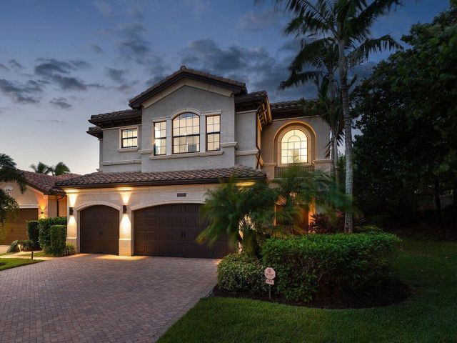 Продажа дома по адресу 16491 Gateway Bridge Drive - фото 6640860