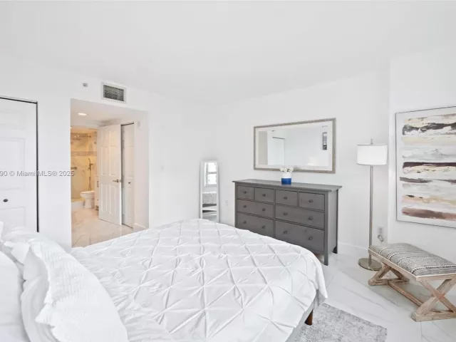 Продажа квартиры #903 - фото 6646434