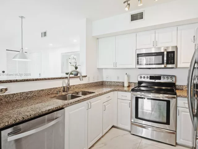 Продажа квартиры #903 - фото 6646438