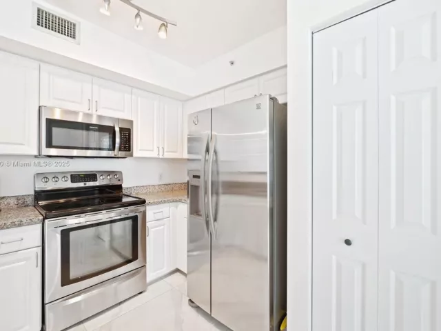 Продажа квартиры #903 - фото 6646439