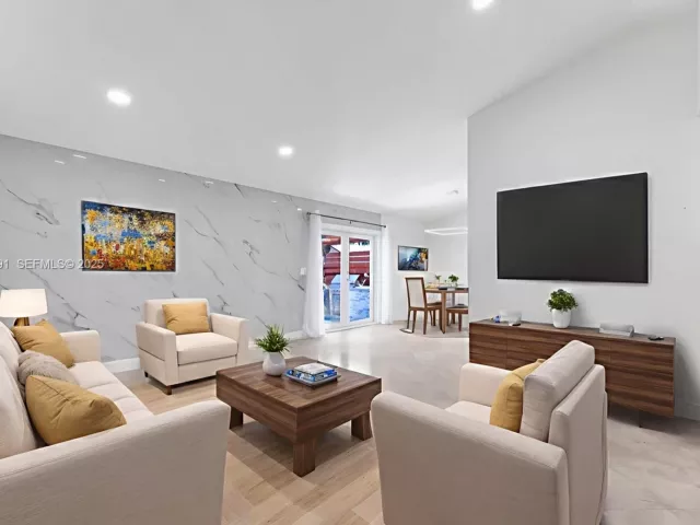 Продажа дома по адресу 9801 Ridgecreek Rd - фото 6652466