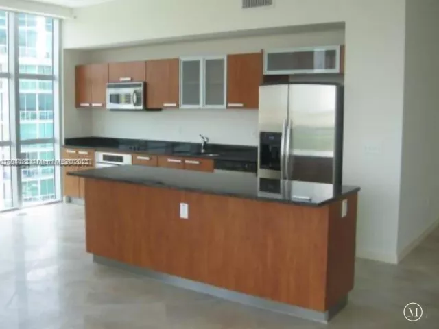 Квартира в аренду номер1-1001 - фото 6644807