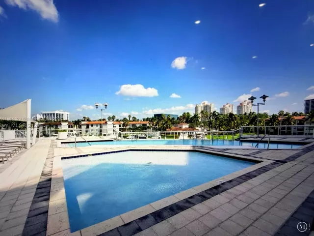 Квартира в аренду номер1-1001 - фото 6644793