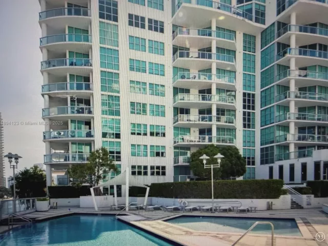 Квартира в аренду номер1-1001 - фото 6644796