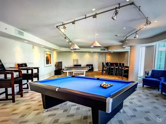 Квартира в аренду номер1-1001 - фото 6644799