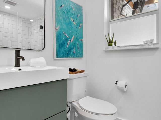 Продажа дома по адресу 1001 NE 16th Street - фото 6646369