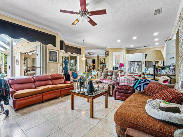 Продажа дома по адресу 7580 Red River Road - фото 6656505